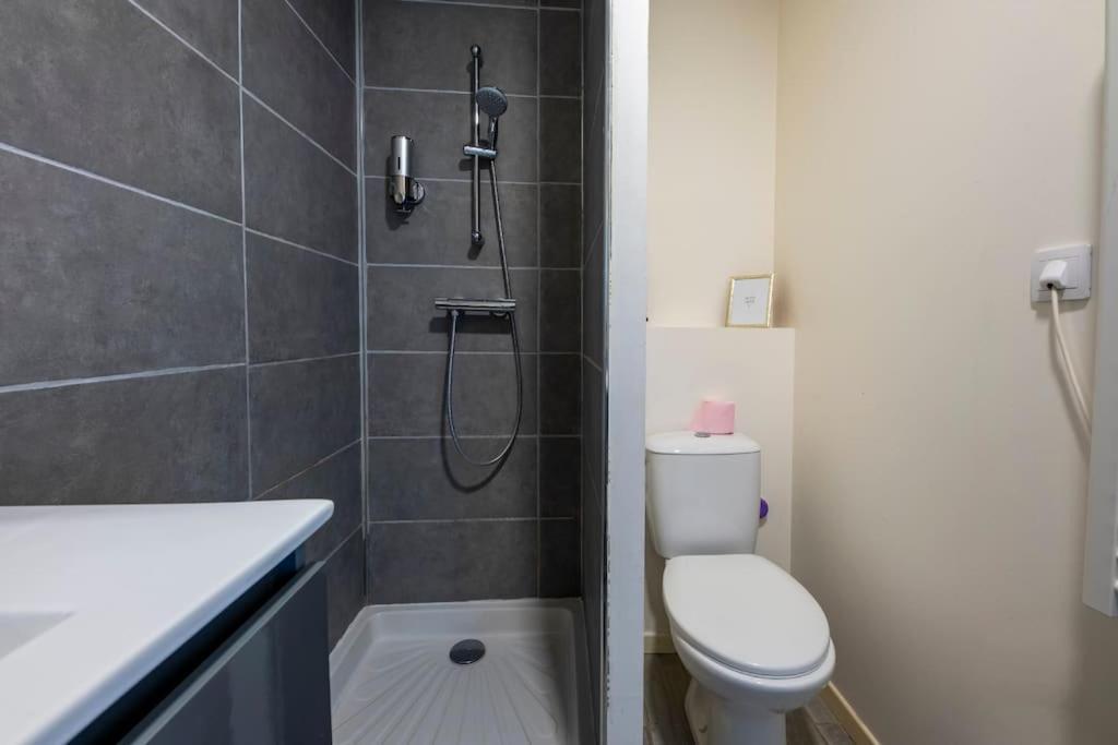 Bistrot 8 Apartment Nazelles-Negron ภายนอก รูปภาพ