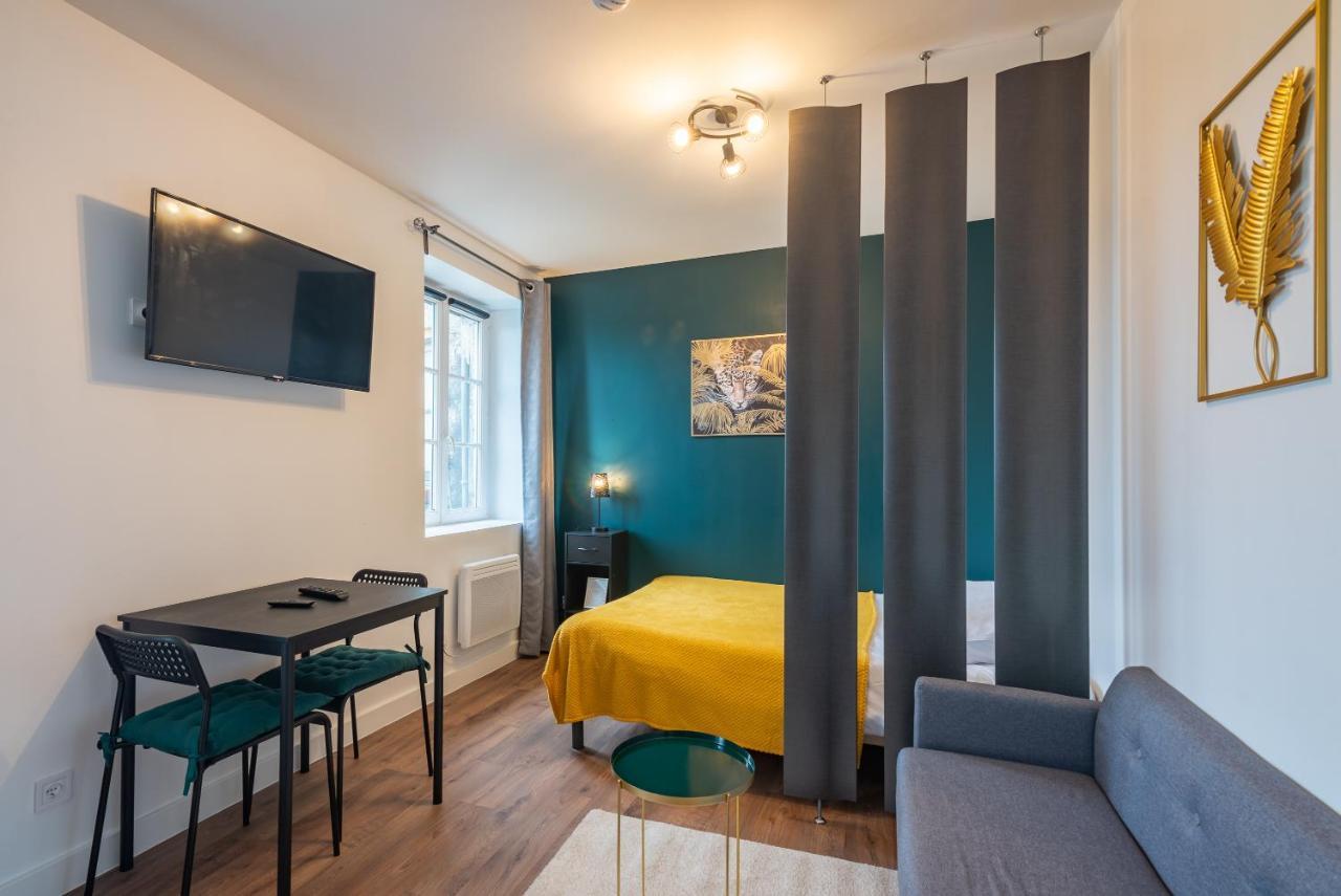 Bistrot 8 Apartment Nazelles-Negron ภายนอก รูปภาพ